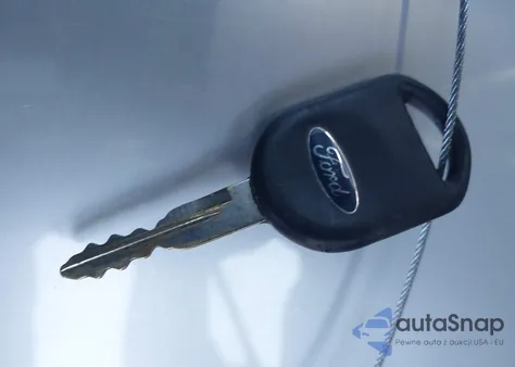 2003 Mercury Grand Marquis Gs from USA, damaged, VIN 2MEFM74W43X619694